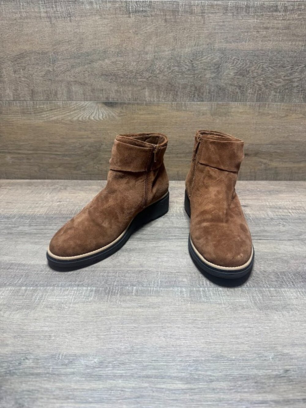 Clarks Sharon Salon Brown Suede Wedge Heel Ankle Boots Women's Size 8